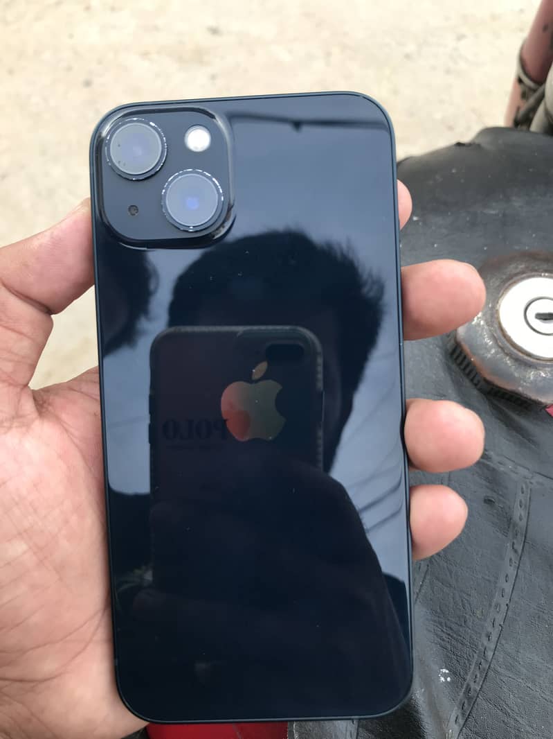 Apple iPhone 13 0