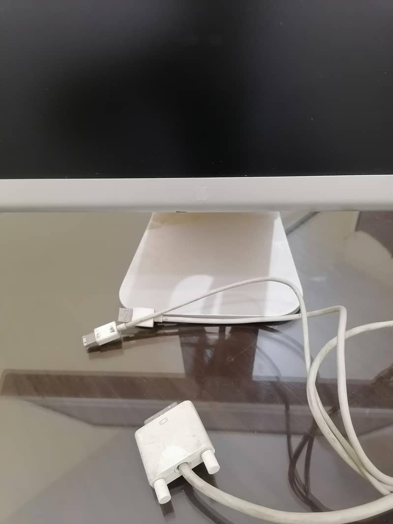 Apple lcd led 2