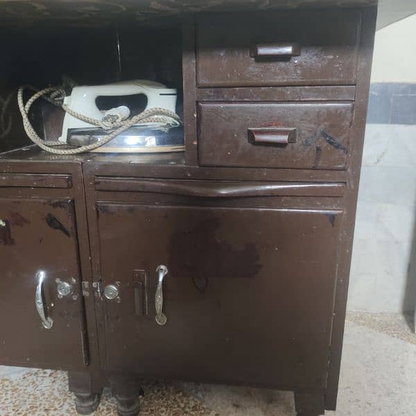 iron table 2