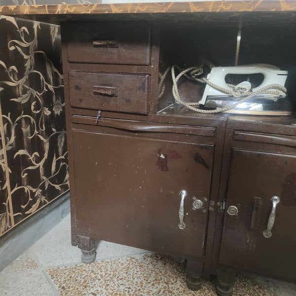 iron table 3