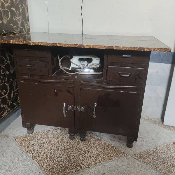 iron table 4