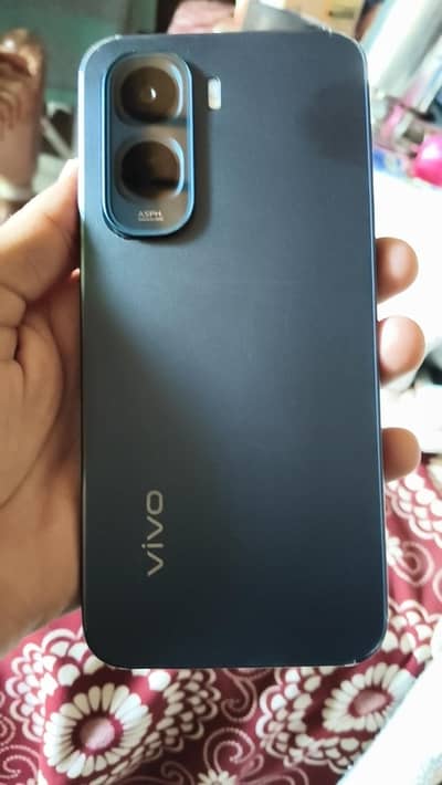 Vivo Y500