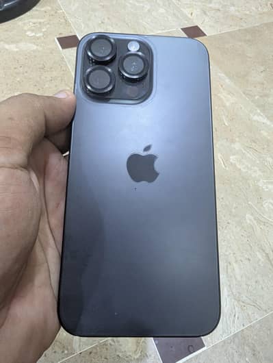 iPhone 15 Pro Max – Almost New – 100% BH