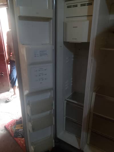 dee freezer