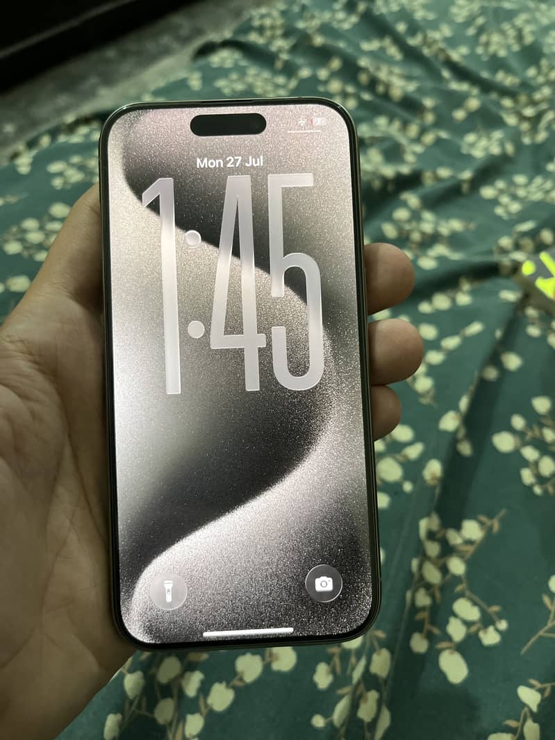 iPhone 15 pro 0
