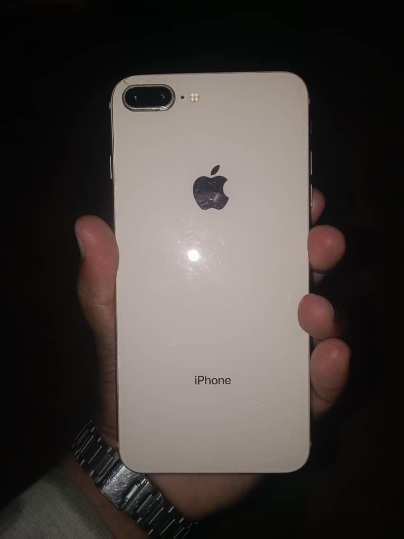 Apple iPhone 8 Plus 0