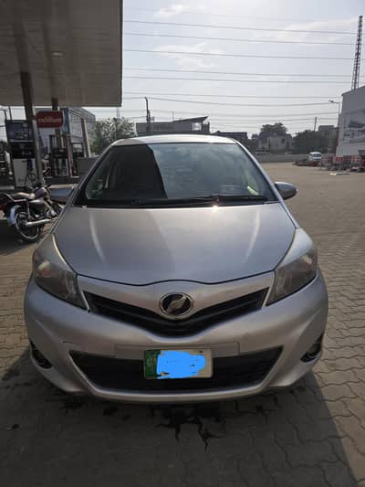 Toyota Vitz 2015