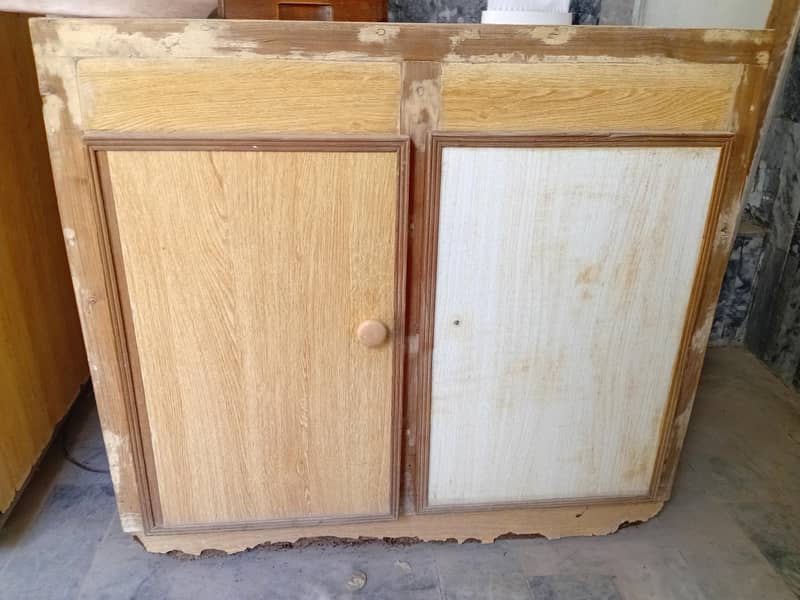 cabinet 0