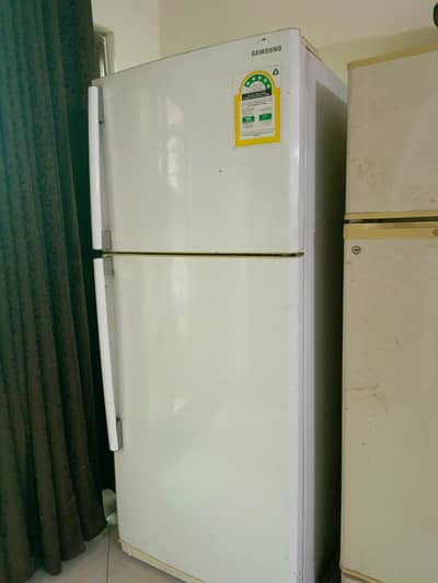 SAMSUNG FRIDGE WITH  freezer 5 star efficiency large cize