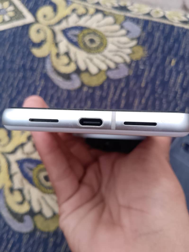 Google Pixel 7 3