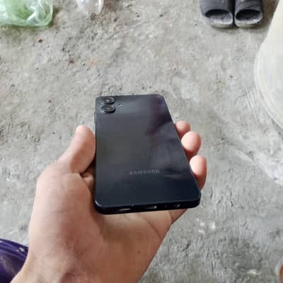 Samsung Mobile A06