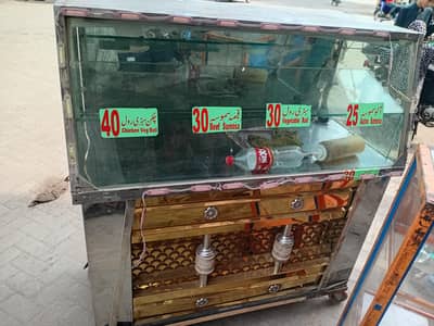 sheermaal & samosas counter