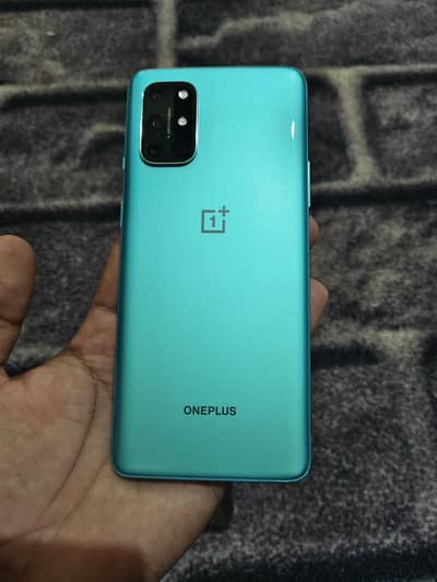 One Plus 8T / 10 by 10 condition