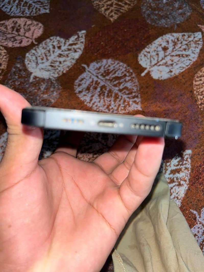 Apple iPhone 14 Pro Max 2