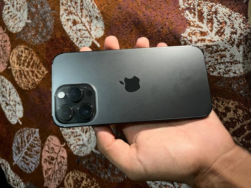 Apple iPhone 14 Pro Max 7