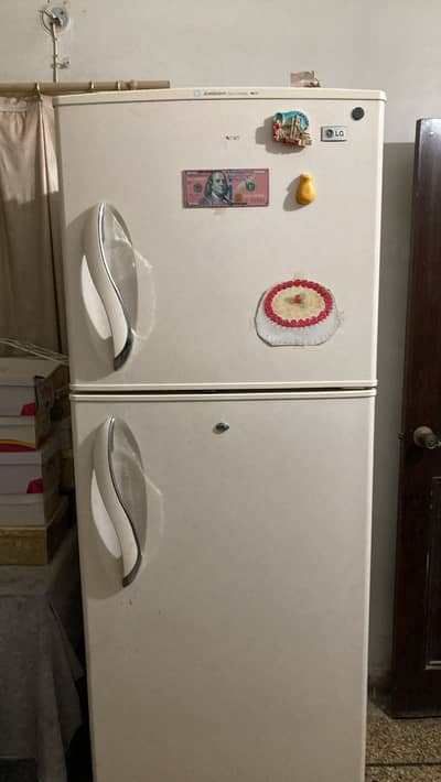 LG Fridge for sell 390 liters