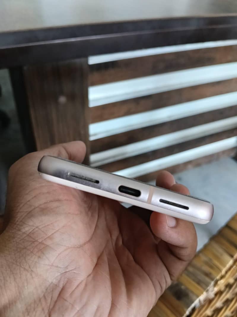 Google Pixel 8 0