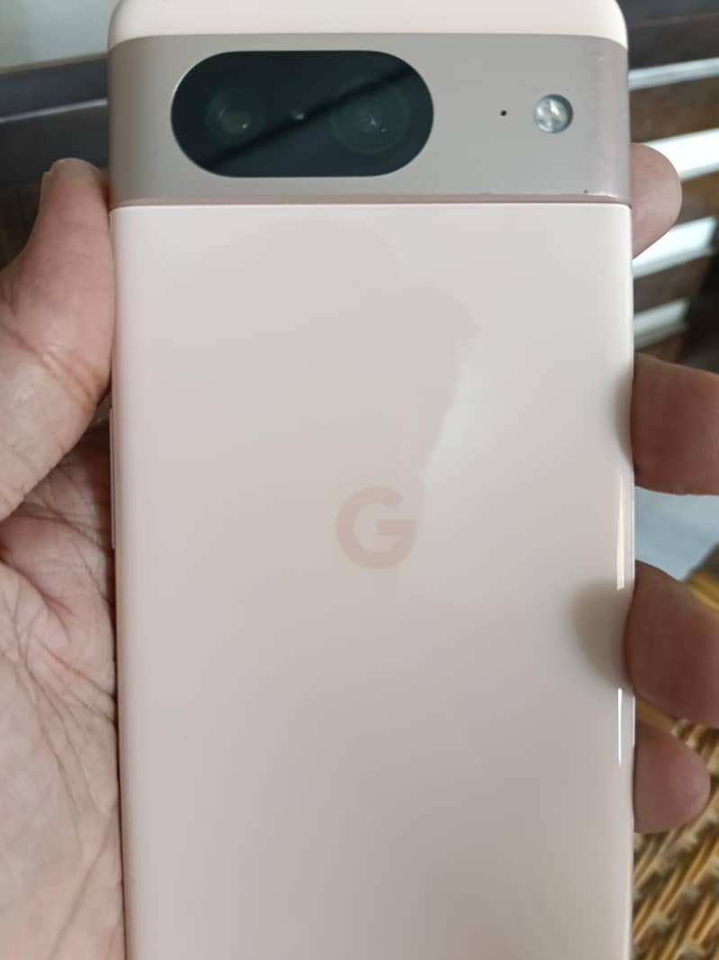Google Pixel 8 3