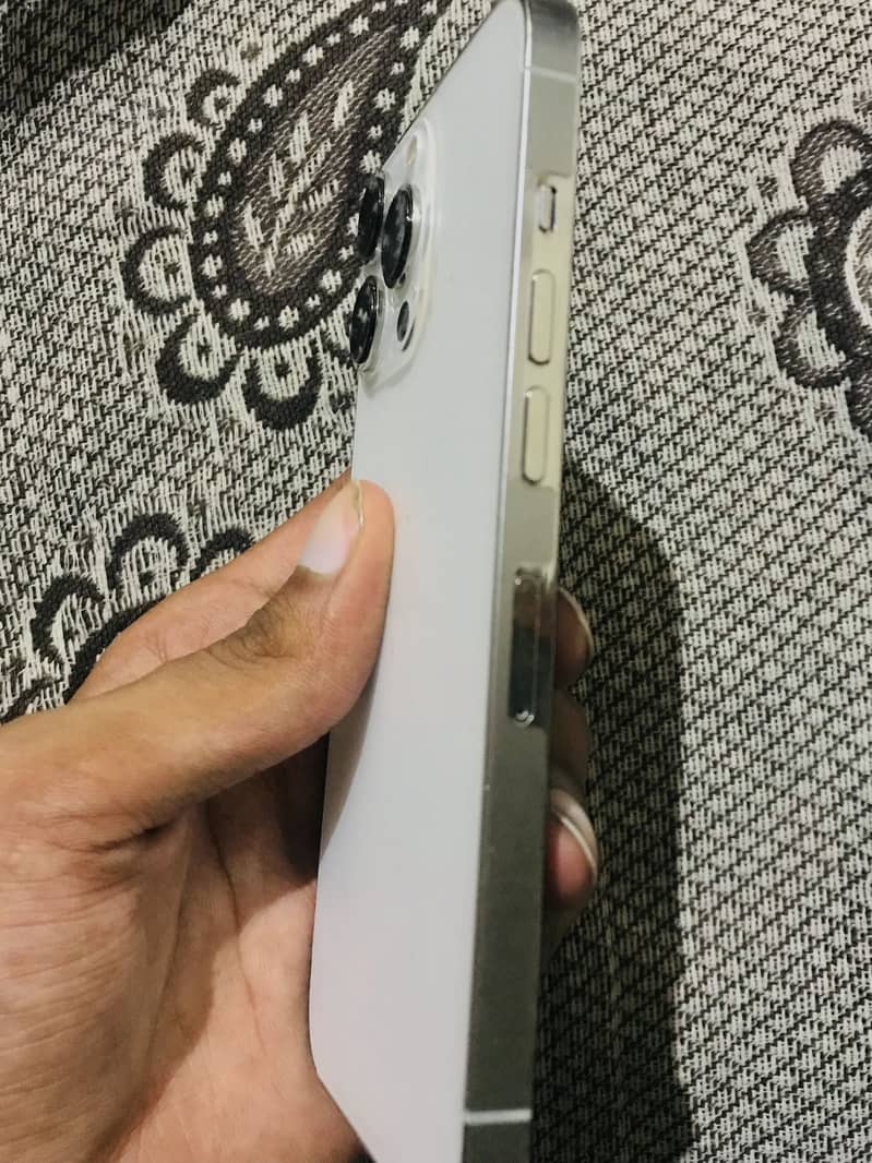 Apple iPhone 13 Pro 5