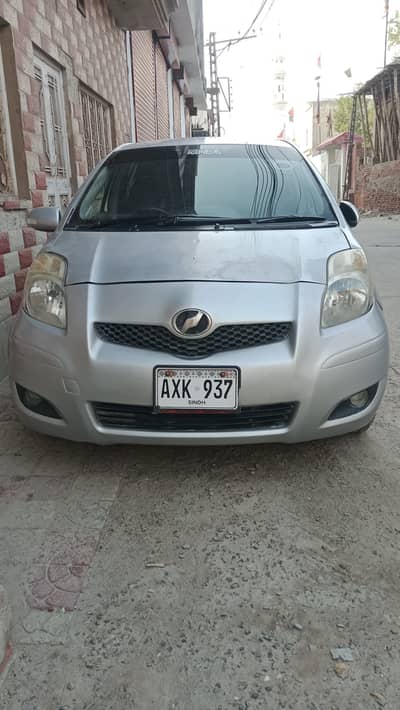 Toyota Vitz 2012