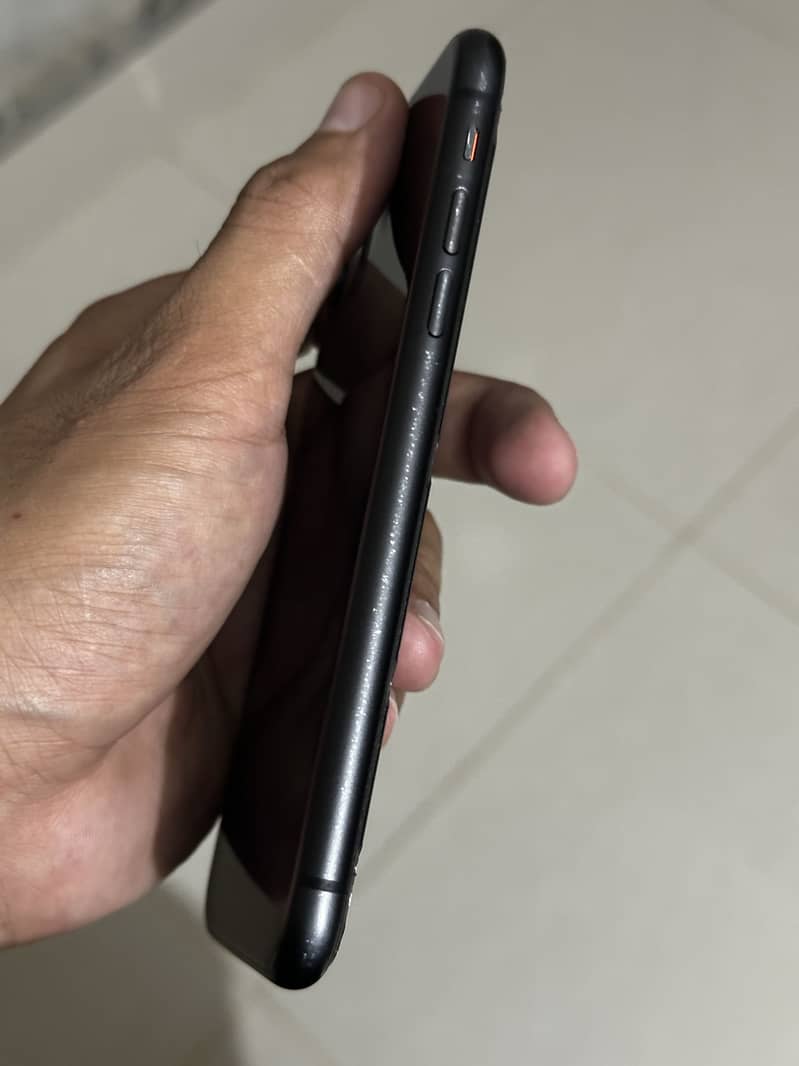 Iphone 11 4