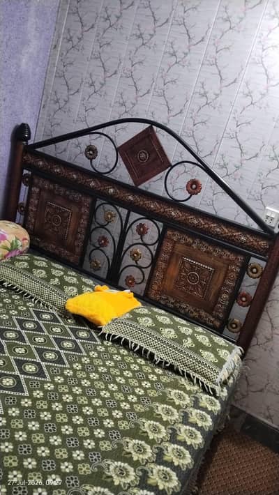 Double Bed (Iron)