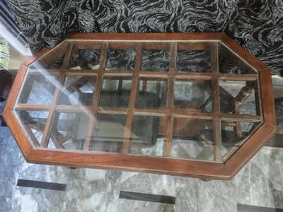 Showcase,cabinet , table sheeshay ki aur full size almaari
