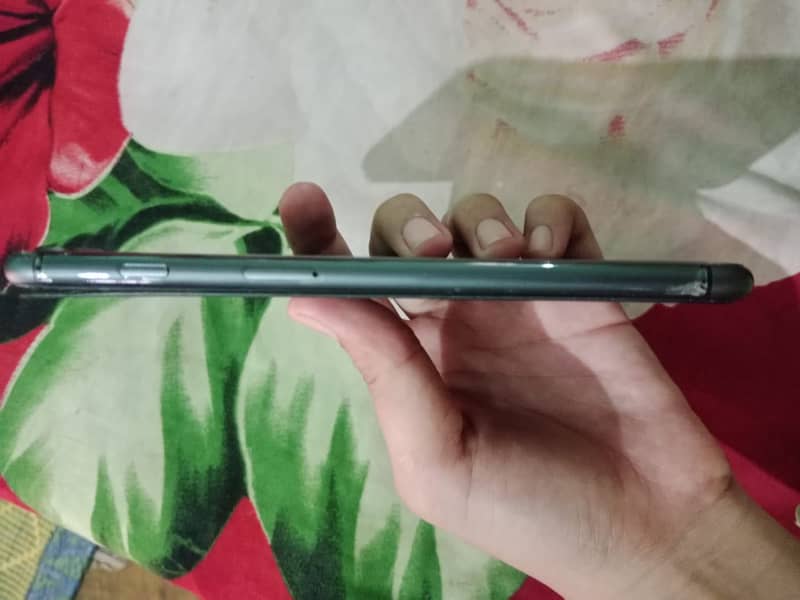 Apple iPhone 8 Plus 1