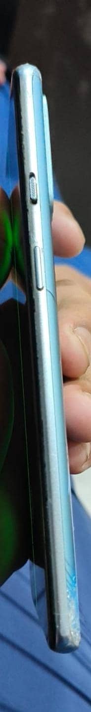 One Plus 9R