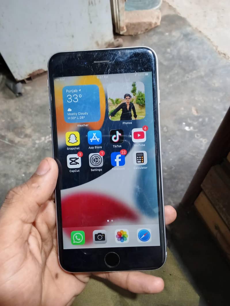 Apple iPhone 6S Plus 2