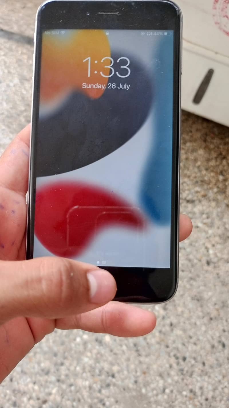 Apple iPhone 6S Plus 5