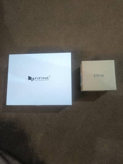 Fifine K670B USB Condenser Mic + Original Fifine U1 Pop Filter (10/10)
