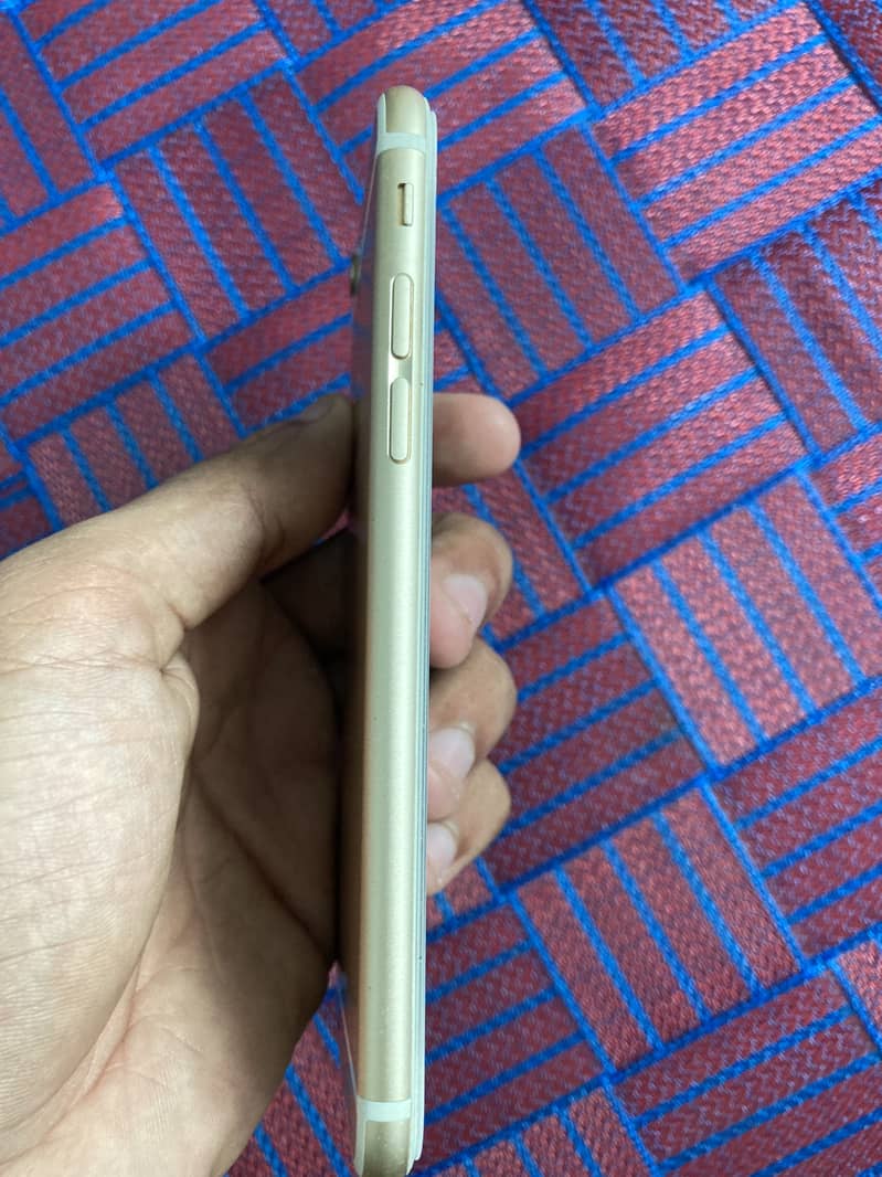 Apple iPhone 6 2