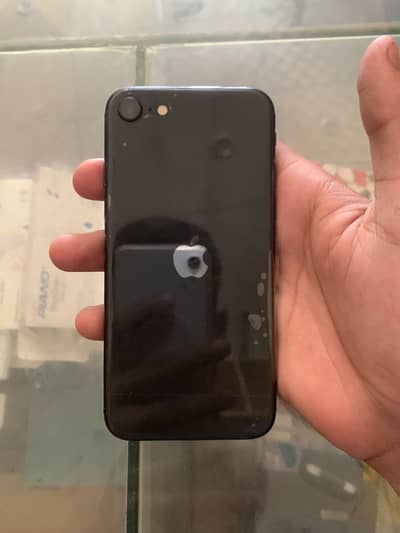 Apple iPhone SE