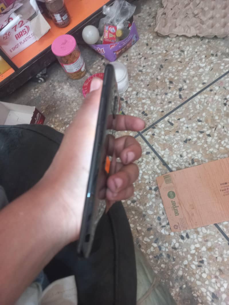 One Plus 6T 3