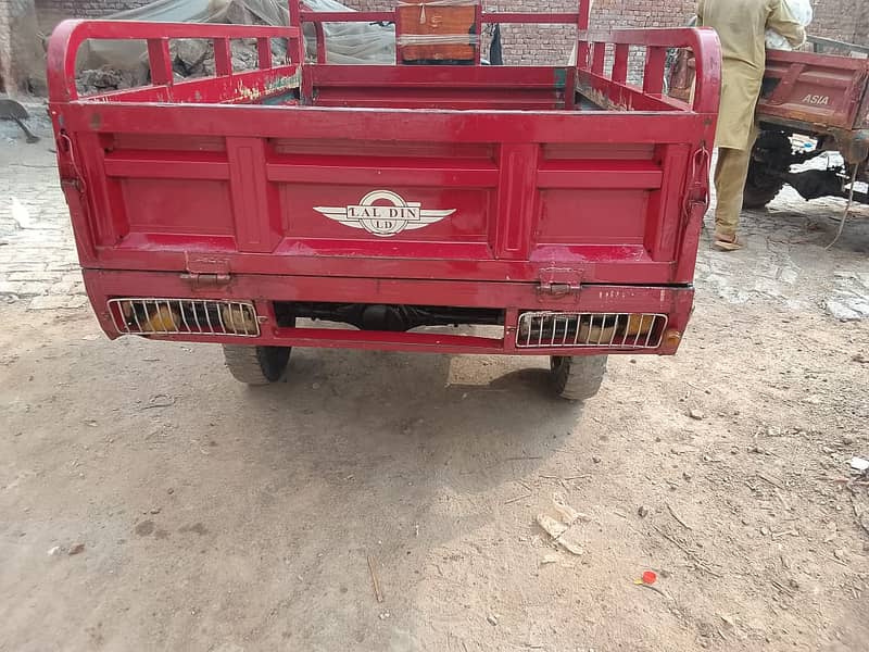 Loader Rickshaw 12