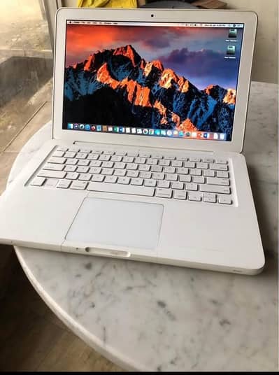 MacBook pro 2009 urgent sell