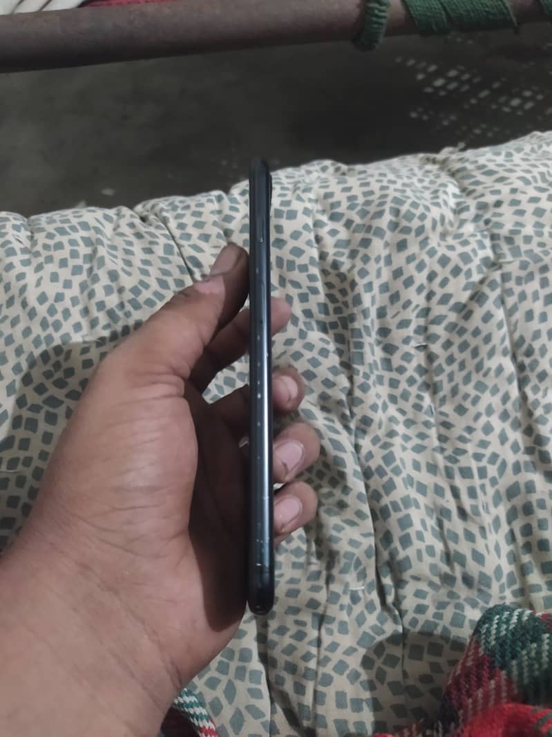 Apple iPhone 7 Plus 3