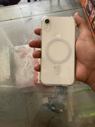 Apple iPhone XR
