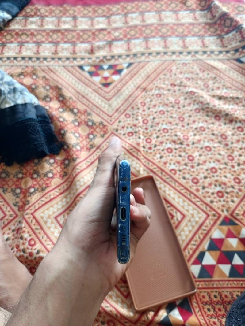 Samsung Mobile Note 9 3