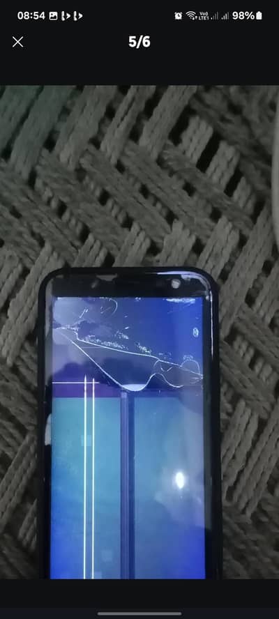 Samsung Mobile J6