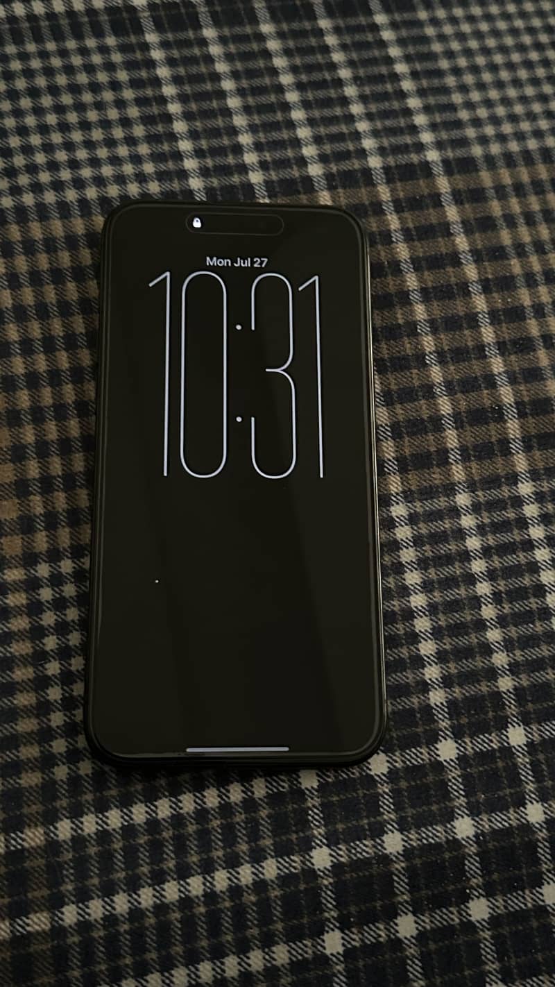 iPhone 15 Pro Max 7