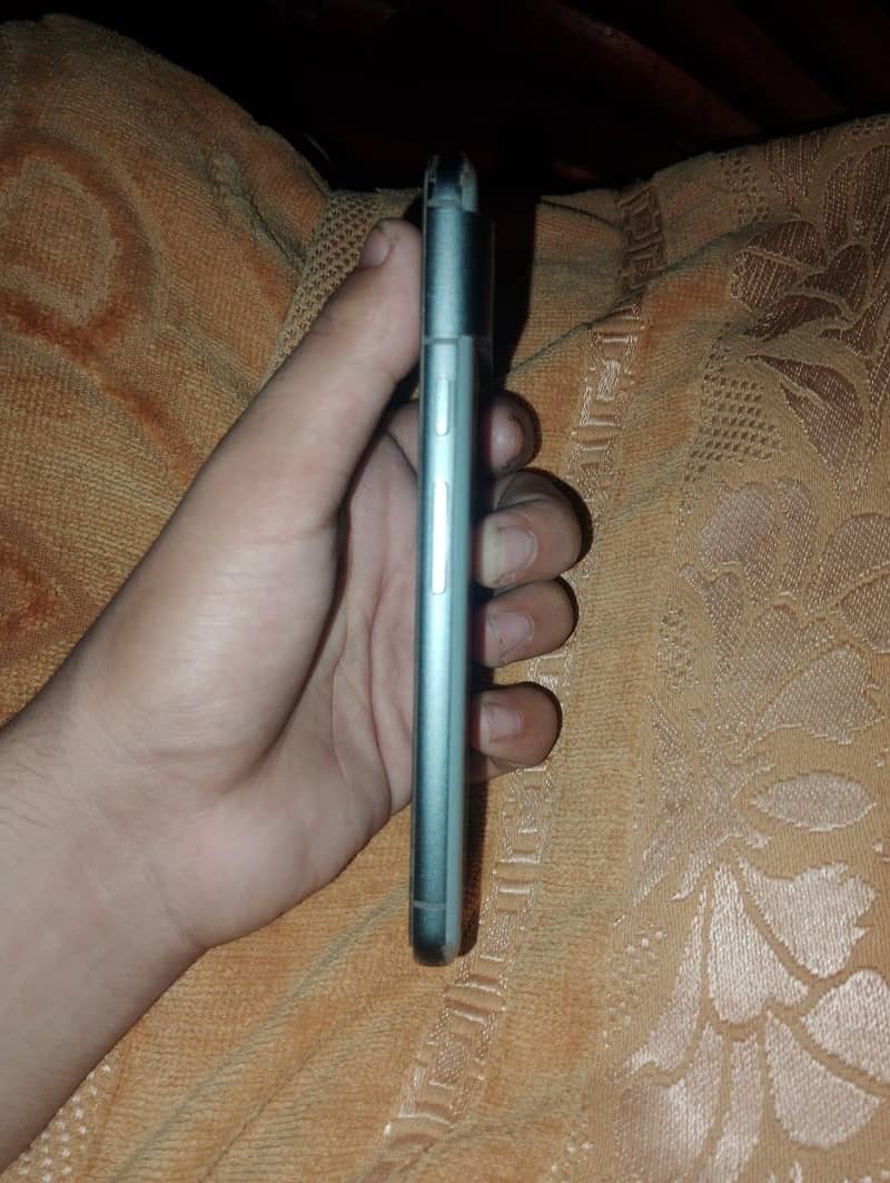 Google Pixel 8 2