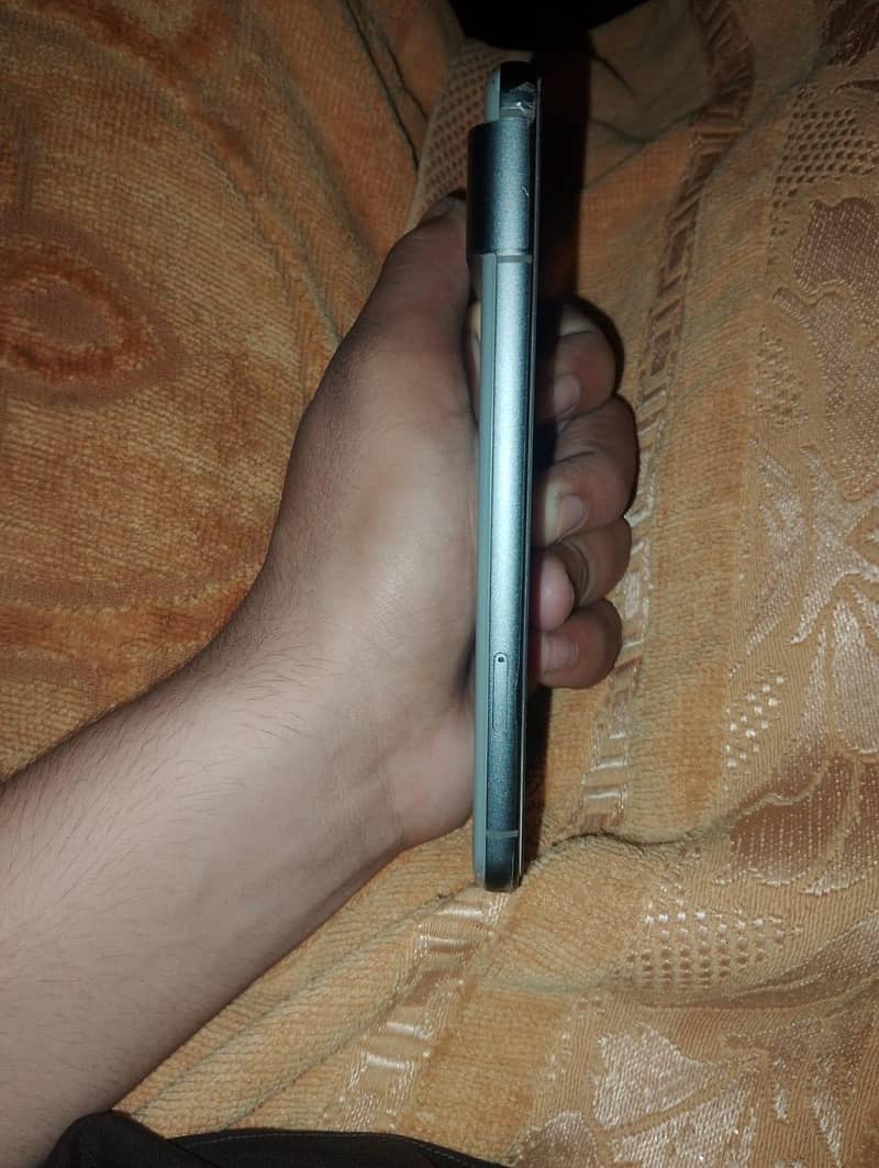 Google Pixel 8 5