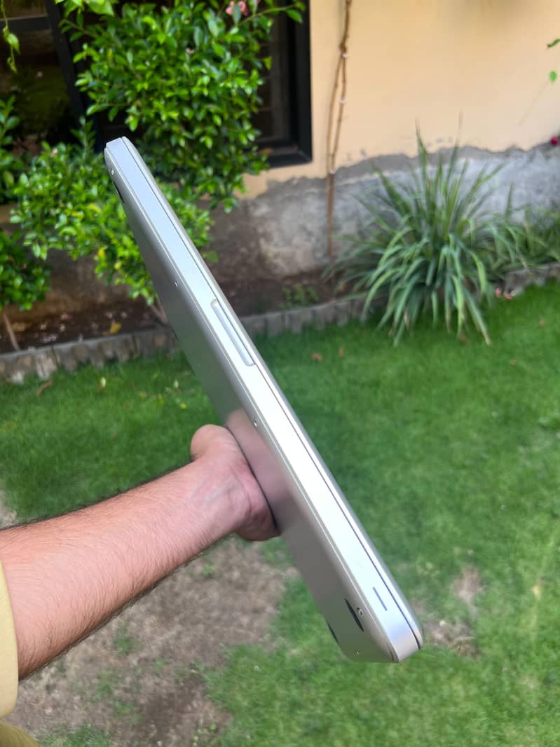 Mac laptops 4
