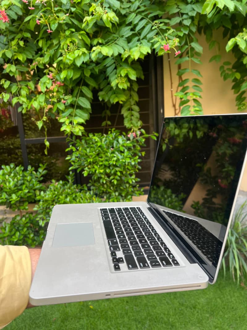 Mac laptops 11