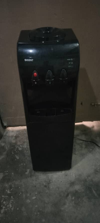 water Despenser for sale. .