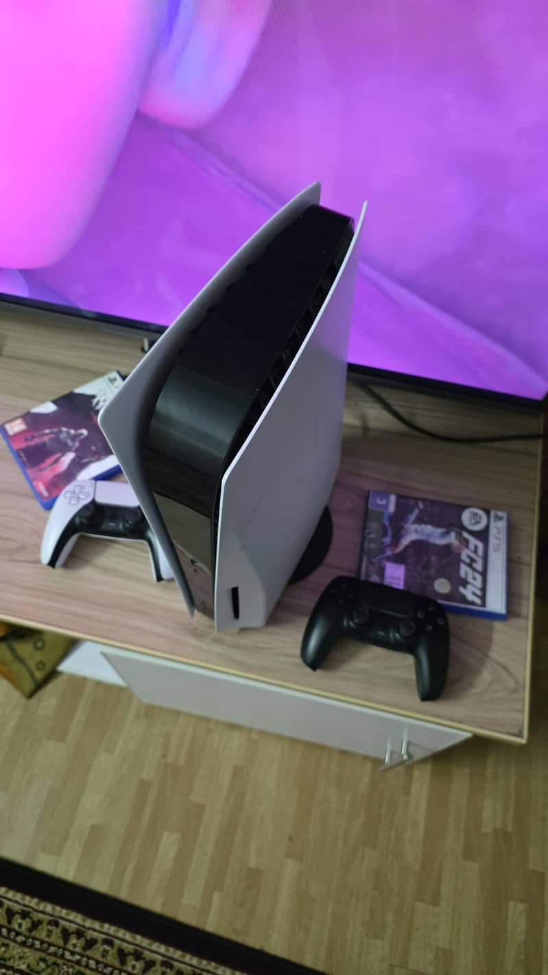 Playstation 5 Disk Version With Games & Controllers 2