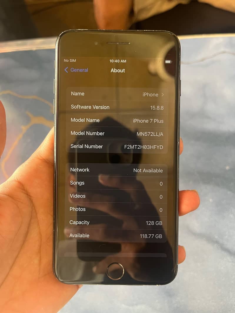 Apple iPhone 7 Plus 2