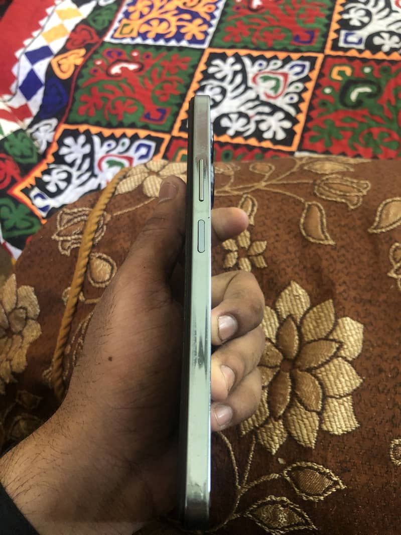 Infinix Note 30 6